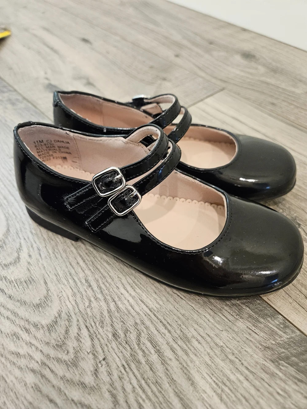 Girls Black Preppy Patent Double-Strap Velcro Dress Shoes Sz.11